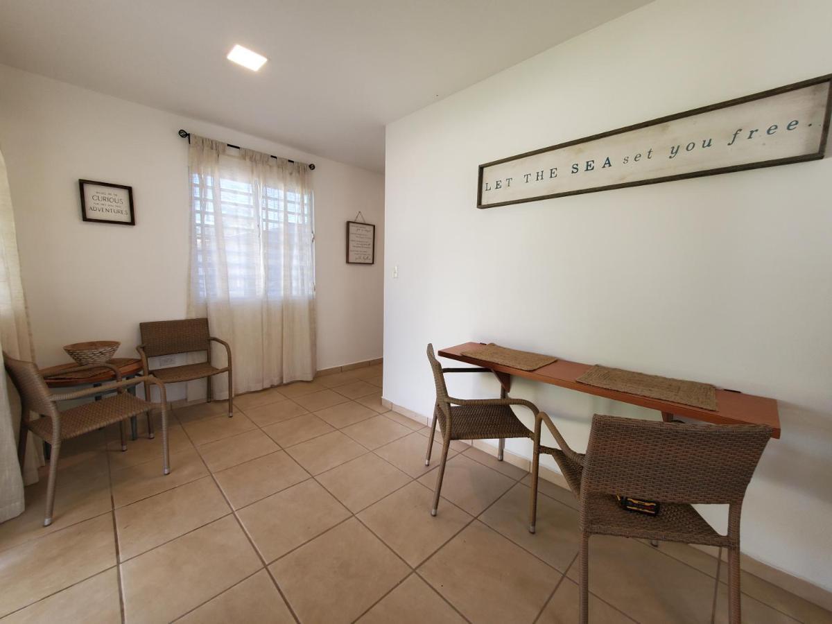Aguadilla Waves Apt Free Parking & Wifi 8 Minute Walk From Crashboat Beach Exterior photo